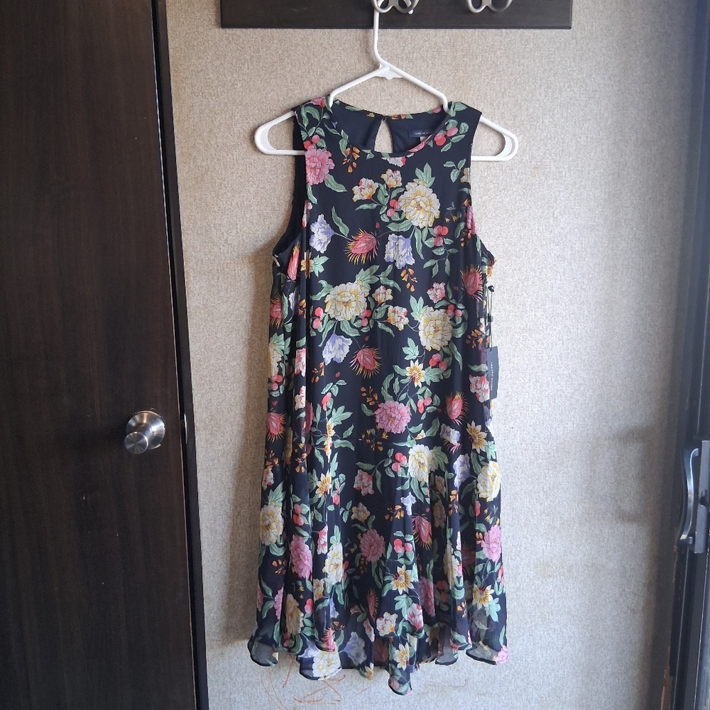 Floral Tommy Hilfiger Dress Size 4 NEW w Tag Business Casual Spring derby dress